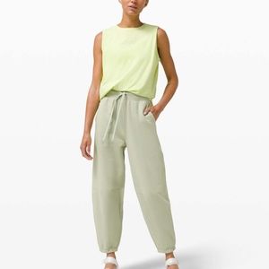 Lululemon Relaxed Fit French Terry Jogger Size 6